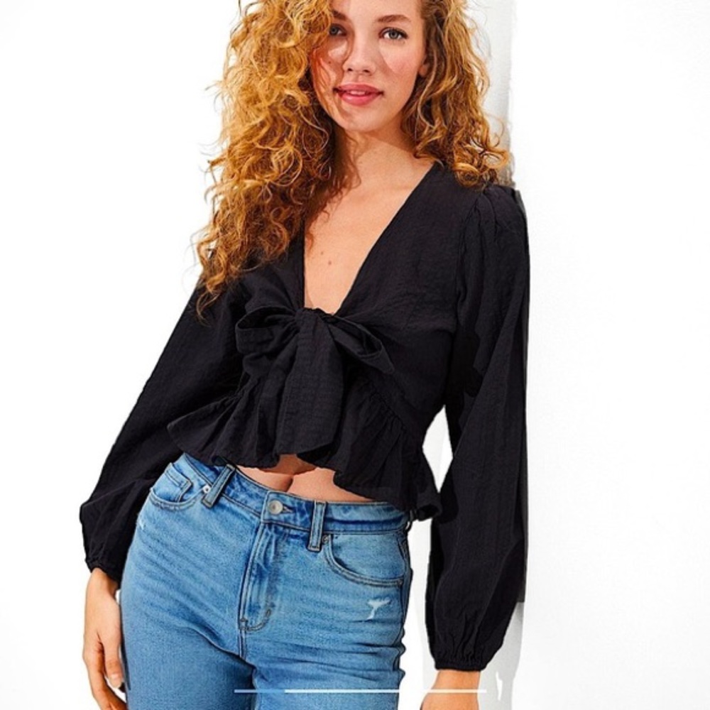 AE Long-Sleeve Tie-Front Blouse | Size L